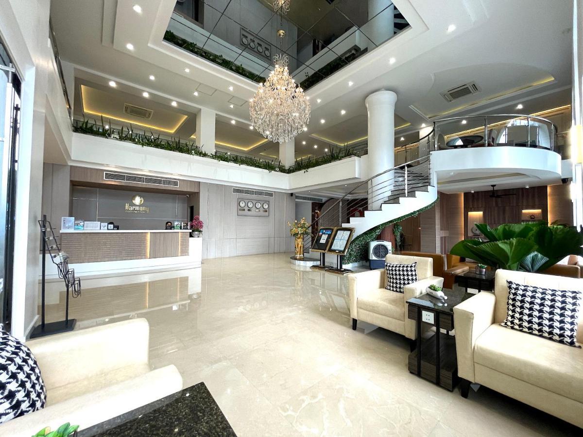 Harmony Phnom Penh Hotel Exterior photo