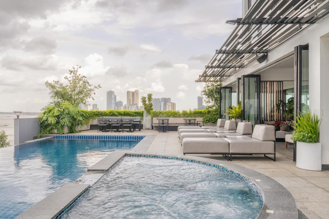 Harmony Phnom Penh Hotel Exterior photo