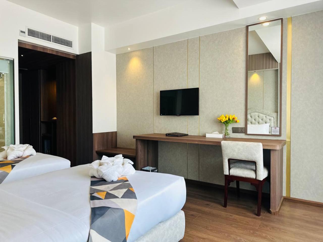 Harmony Phnom Penh Hotel Exterior photo