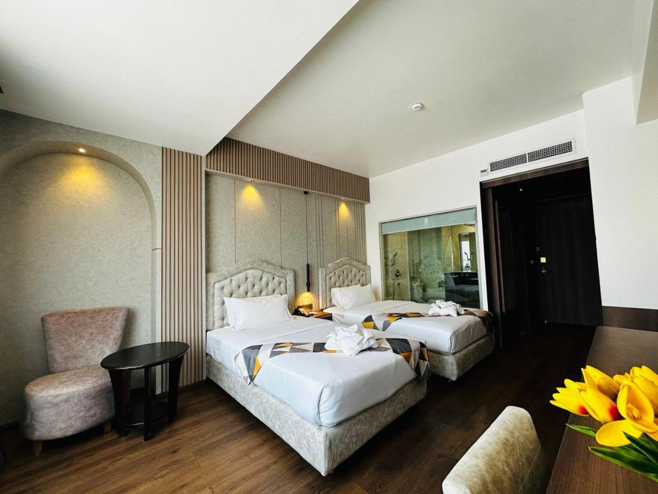 Harmony Phnom Penh Hotel Exterior photo