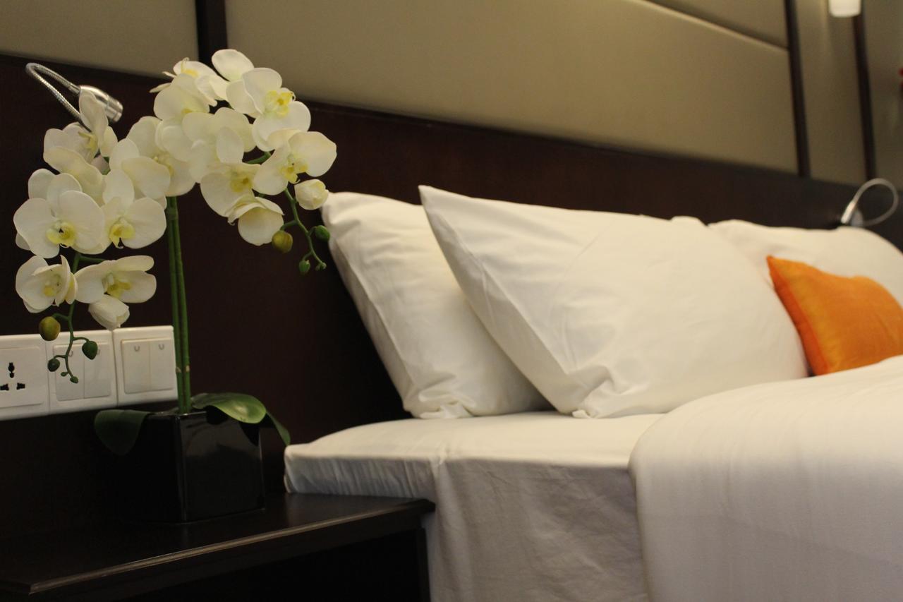 Harmony Phnom Penh Hotel Exterior photo